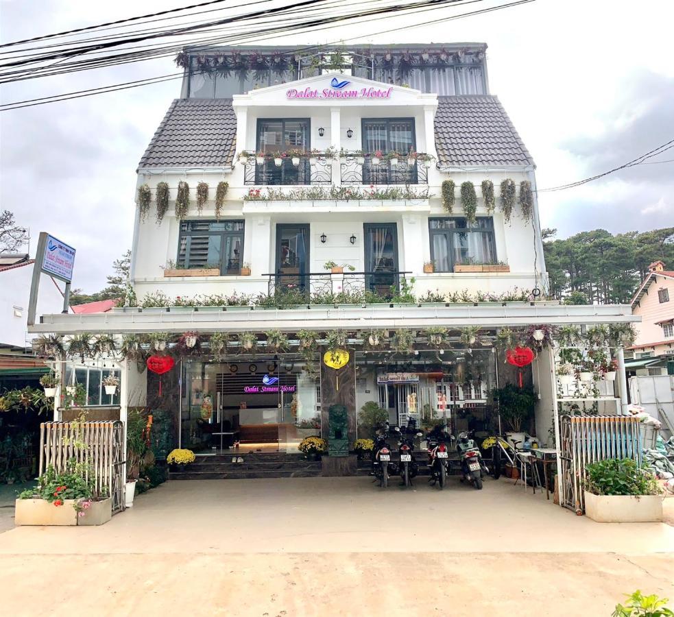 Dalat Stream Hotel-Khach San Dep ดาลัด ภายนอก รูปภาพ