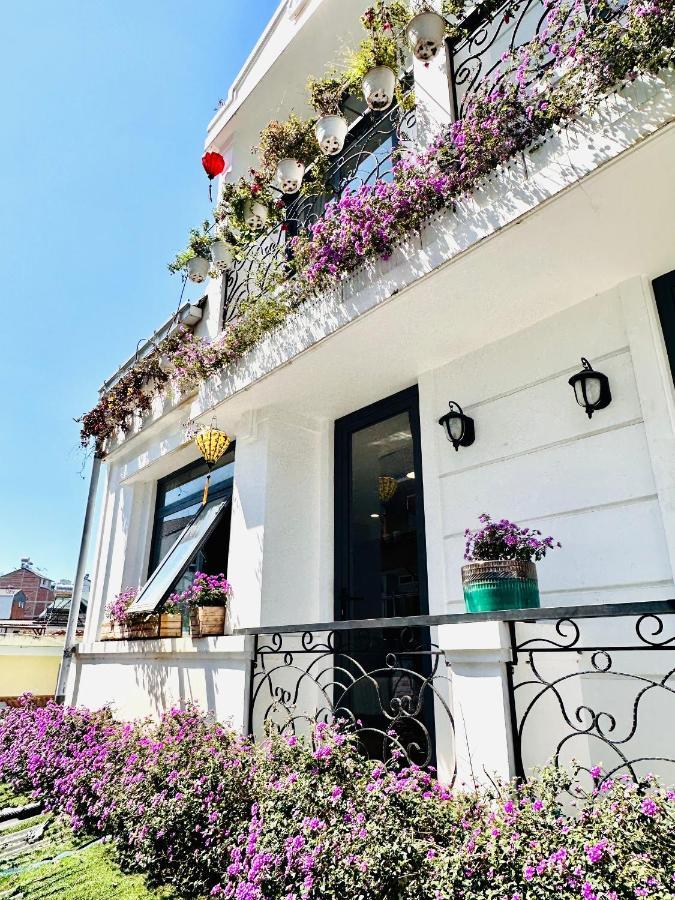 Dalat Stream Hotel-Khach San Dep ดาลัด ภายนอก รูปภาพ
