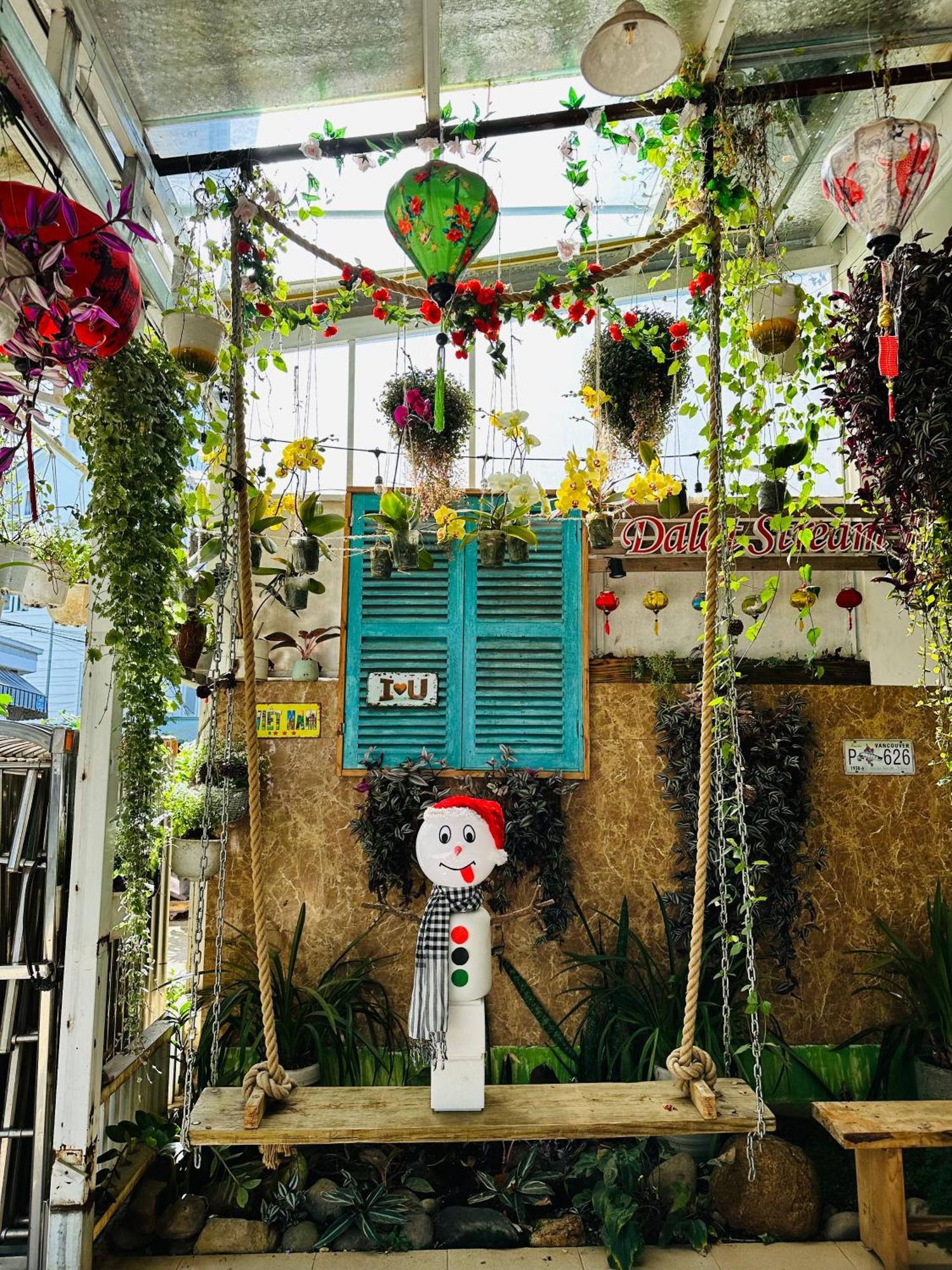 Dalat Stream Hotel-Khach San Dep ดาลัด ภายนอก รูปภาพ
