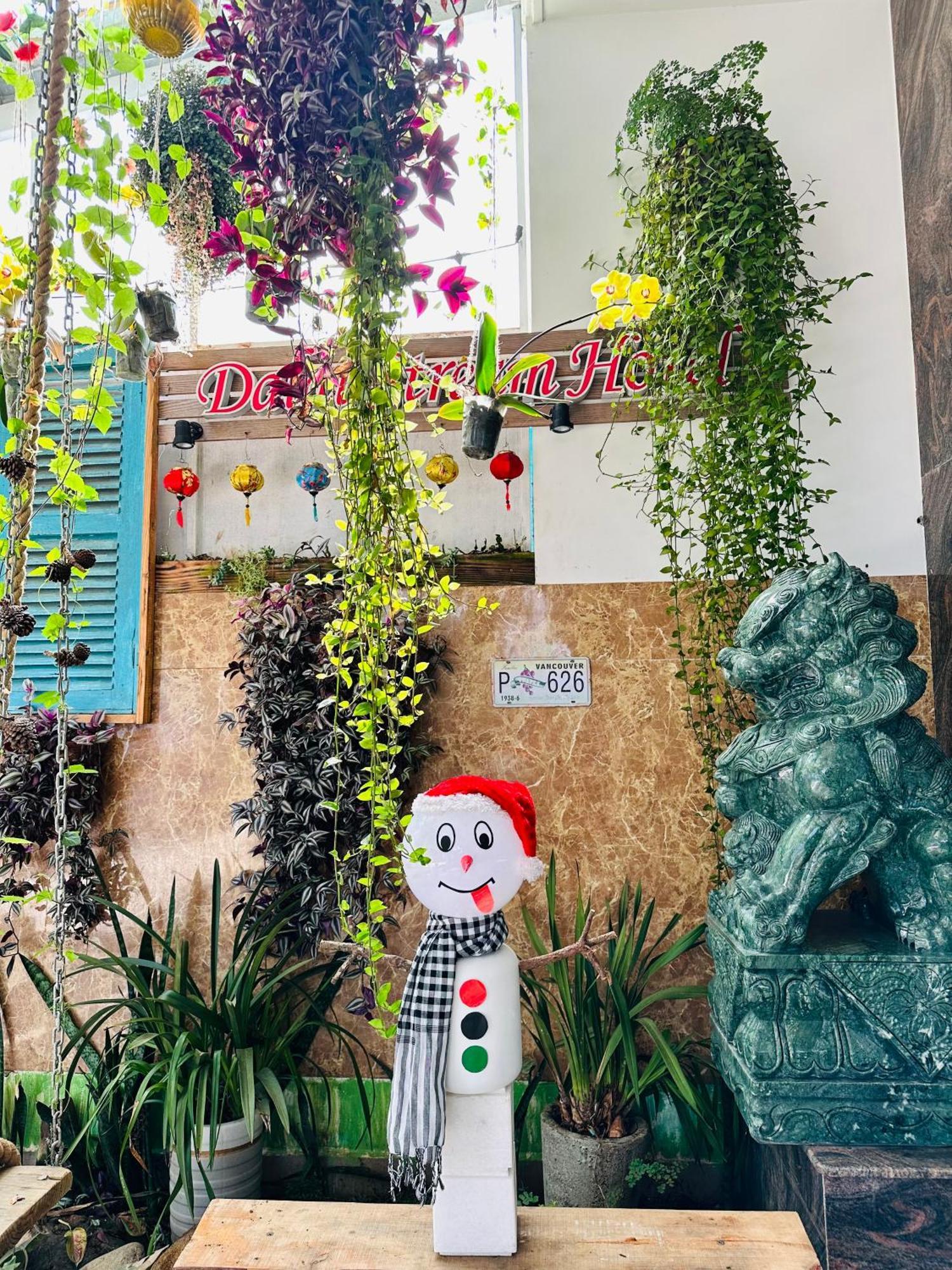 Dalat Stream Hotel-Khach San Dep ดาลัด ภายนอก รูปภาพ